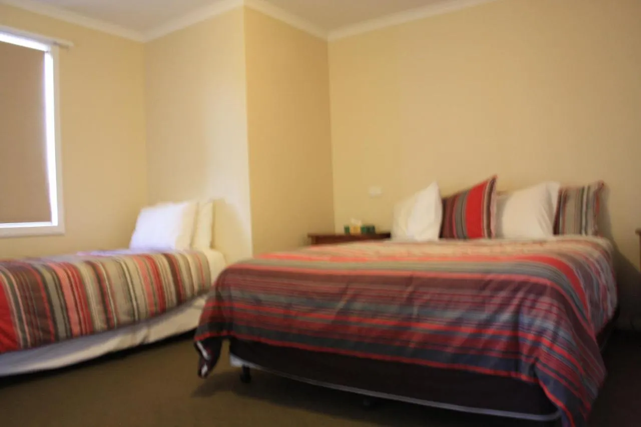 Grand Manor Motor Inn Queanbeyan 3*,  Australien