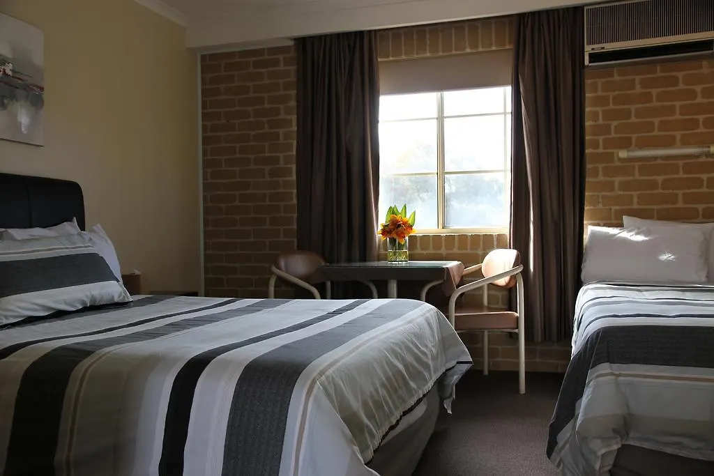 Grand Manor Motor Inn Queanbeyan