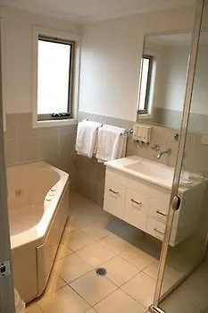 Motel Grand Manor Motor Inn Queanbeyan